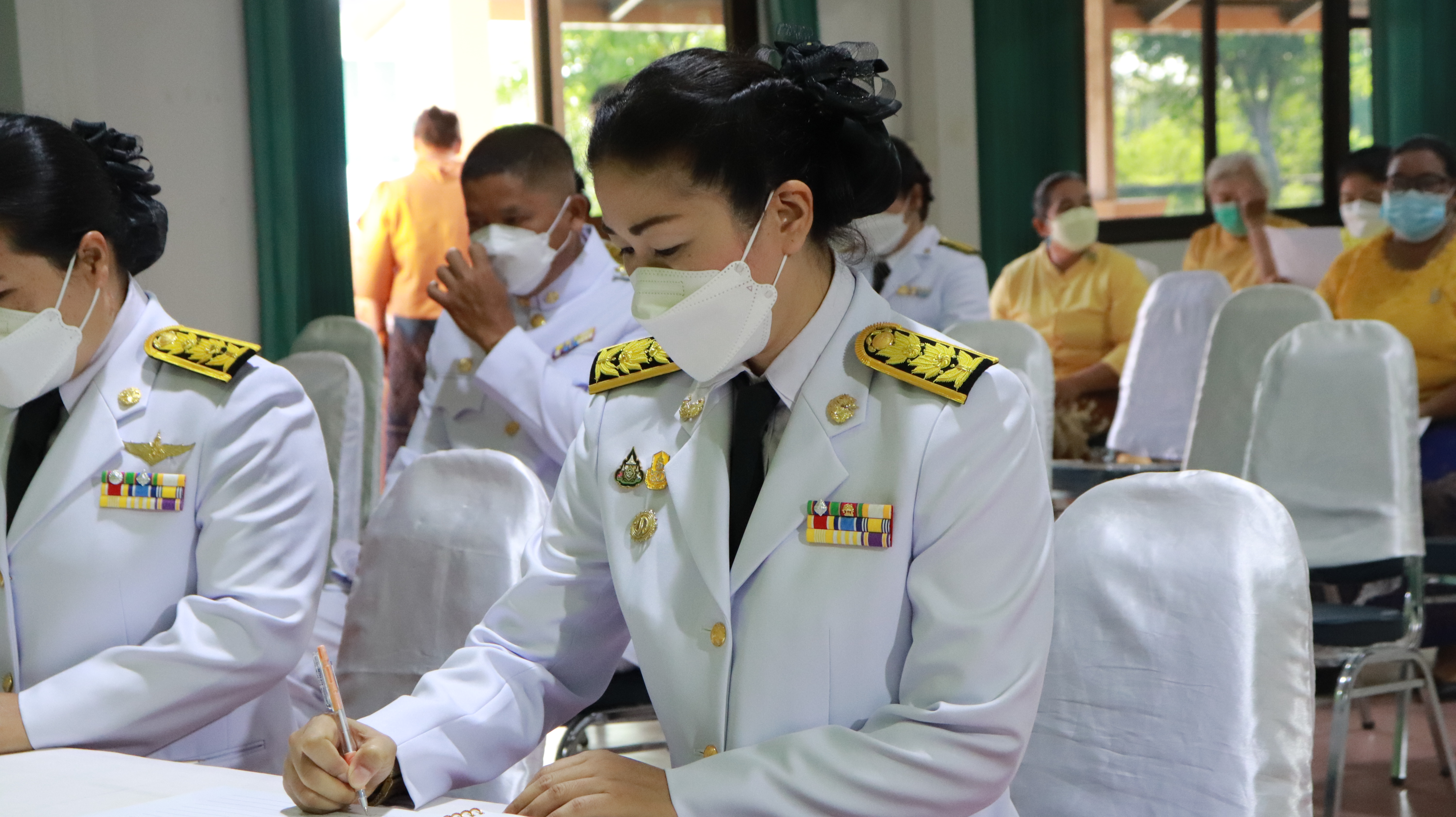 ภาพที่ 19